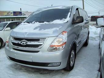 2009 Hyundai Starex Pictures