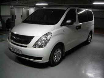 2009 Hyundai Starex Photos