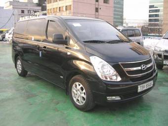 2009 Hyundai Starex Photos