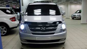 2009 Hyundai Starex Photos