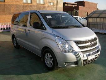 2009 Hyundai Starex Photos