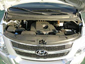 2009 Hyundai Starex Photos