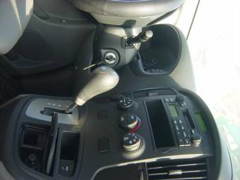 2009 Hyundai Starex Pictures