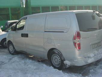 2009 Hyundai Starex Pictures