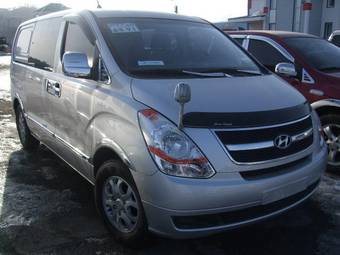 2009 Hyundai Starex Pictures