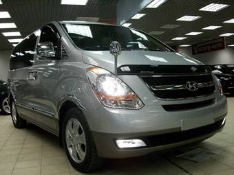 2009 Hyundai Starex Pictures