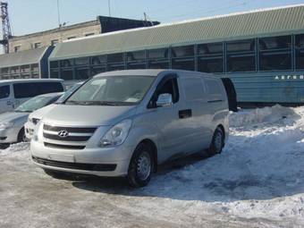 2009 Hyundai Starex Photos