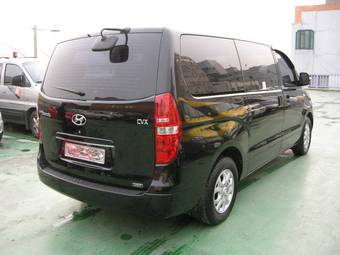 2009 Hyundai Starex Photos