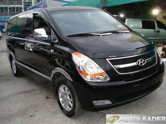 2009 Hyundai Starex Photos