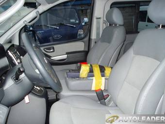 2009 Hyundai Starex Images