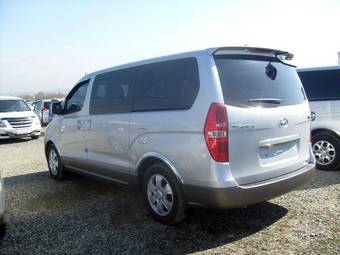 2009 Hyundai Starex Pictures