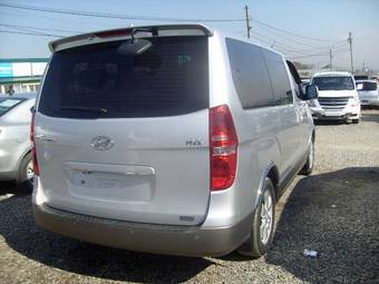 2009 Hyundai Starex Photos