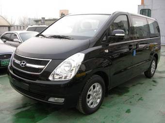 2010 Hyundai Starex Photos