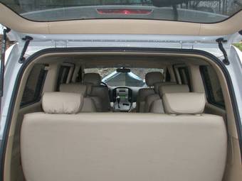 2010 Hyundai Starex Pictures