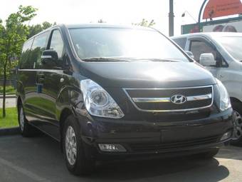 2010 Hyundai Starex Photos