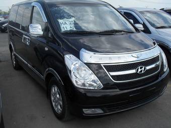 2010 Hyundai Starex Pictures