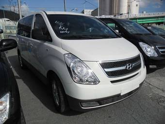 2011 Hyundai Starex Pictures