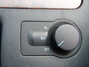 2002 Hyundai Terracan Pictures