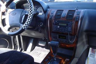 2002 Hyundai Terracan Pictures