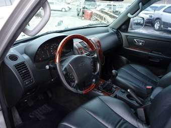 2003 Hyundai Terracan Images