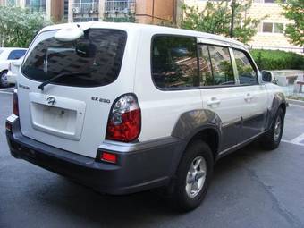 2003 Hyundai Terracan Photos