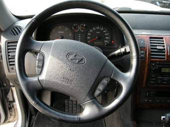2003 Hyundai Terracan Photos
