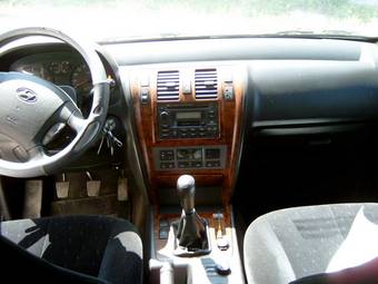 2003 Hyundai Terracan Photos
