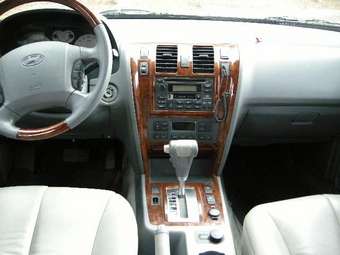2004 Hyundai Terracan Images