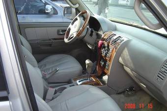 2004 Hyundai Terracan Photos
