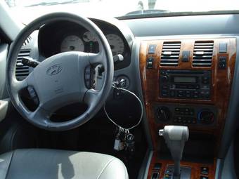 2004 Hyundai Terracan Photos