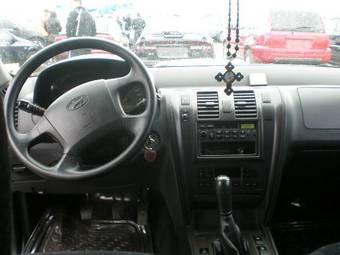 2004 Hyundai Terracan Pics