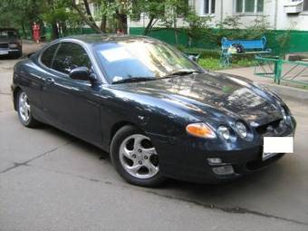 2000 Hyundai Tiburon Pictures