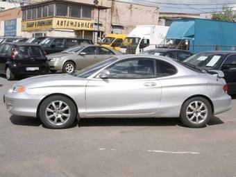 2001 Hyundai Tiburon Pictures