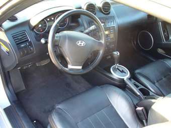 2003 Hyundai Tiburon Pictures