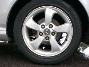 2004 Hyundai Tiburon Pictures