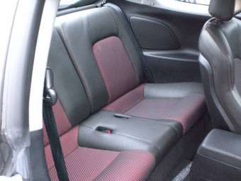 2004 Hyundai Tiburon Pics