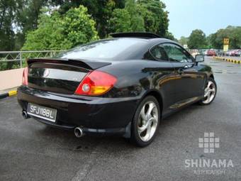 2004 Hyundai Tiburon Pictures