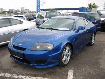 2005 Hyundai Tiburon Images