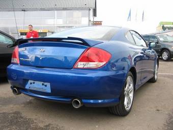 2005 Hyundai Tiburon Images