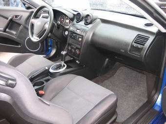 2005 Hyundai Tiburon Pictures