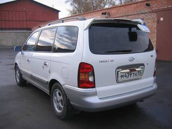 2001 Hyundai Trajet Pictures