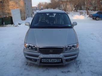 2002 Hyundai Trajet Pictures