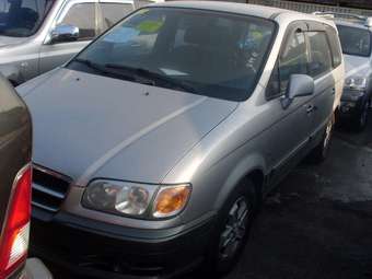 2002 Hyundai Trajet Pictures