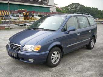 2003 Hyundai Trajet Pictures