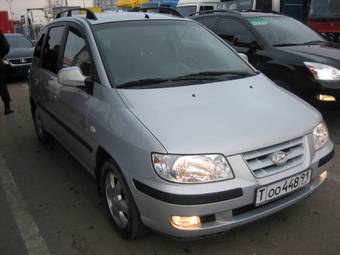 2004 Hyundai Trajet