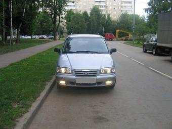 2004 Hyundai Trajet Pictures