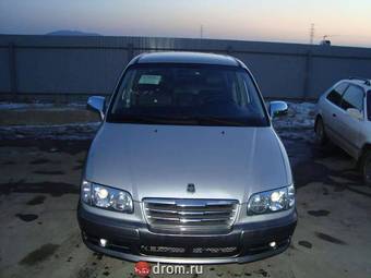 2005 Hyundai Trajet Pictures