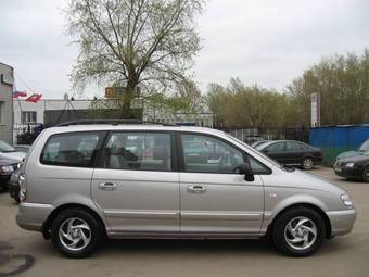 2005 Hyundai Trajet Pictures