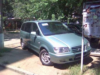 2005 Hyundai Trajet Images