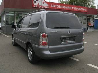 2006 Hyundai Trajet Photos